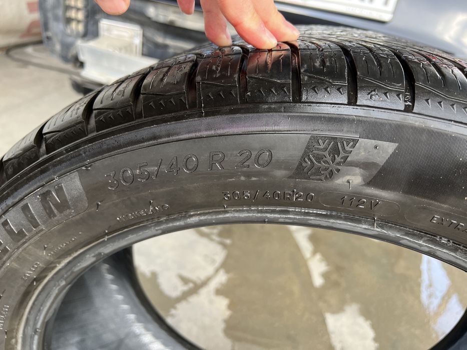 Гуми BMW X 5'6 спорт пакет 275.45.20,305.40.20