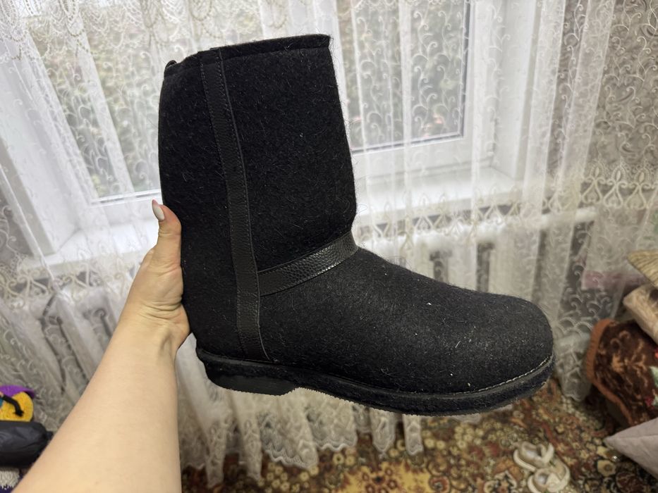 Продам зимние сапожки