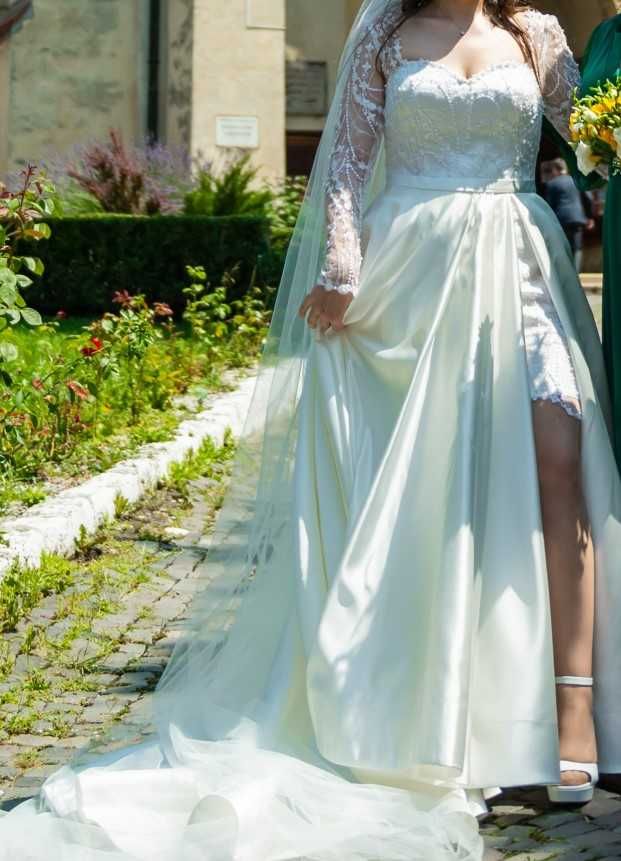 Vand rochie mireasa