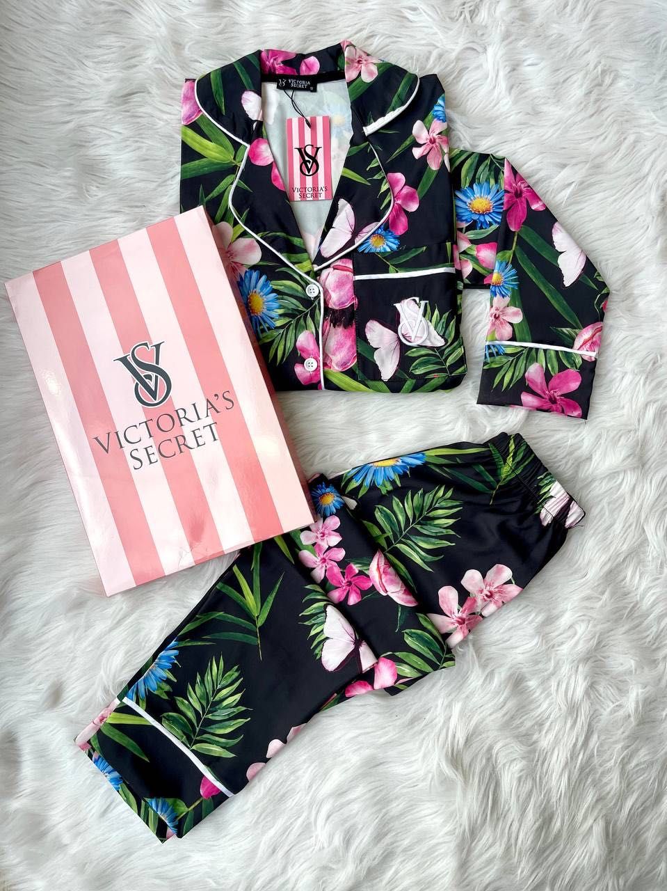 Дамска пижама Victoria’a Secret