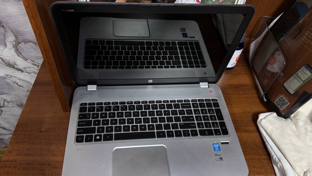 HP ENVY 15 Intel Core 17-4700MQ CPU 2.40GHz 8 GB RAM