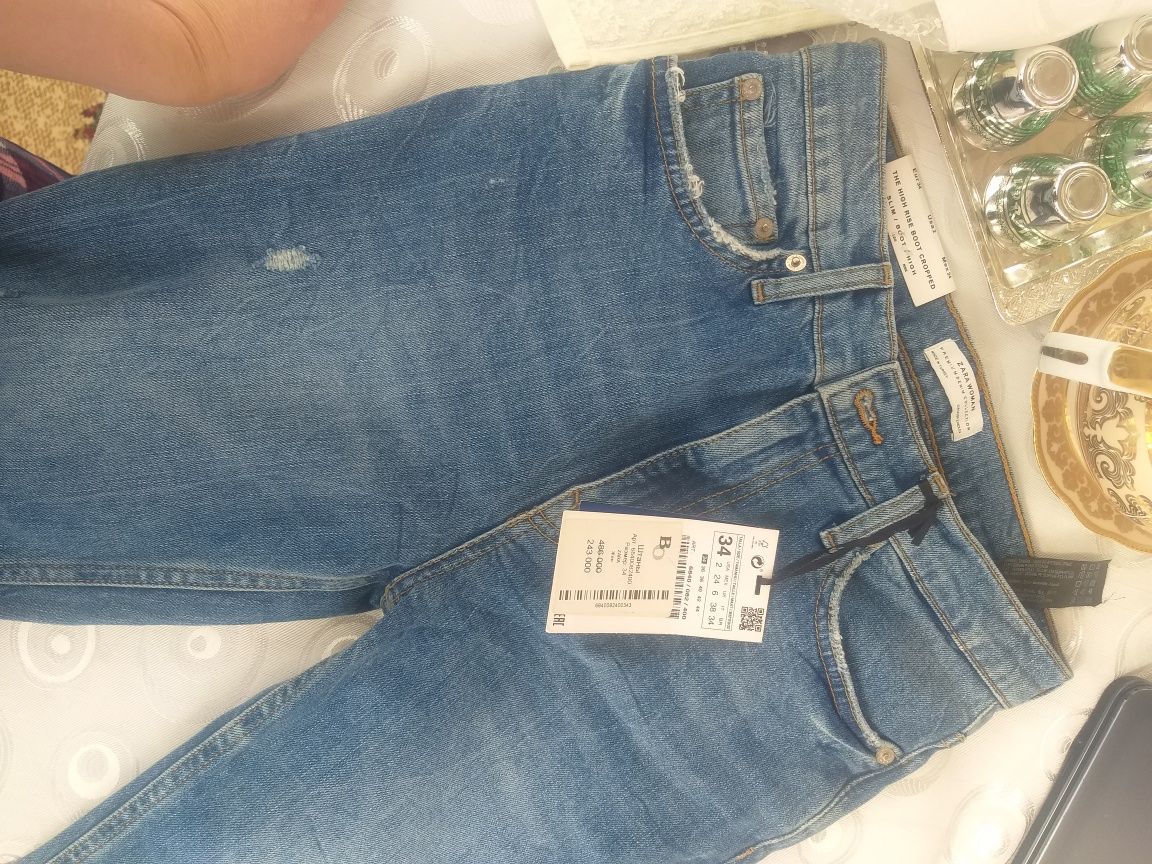 Джинсы брюки от Zara женские 34 размер