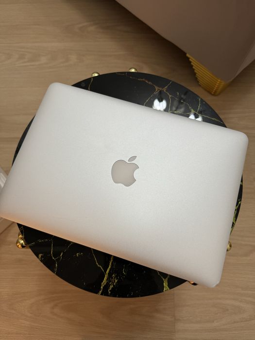 Macbook про оригинал