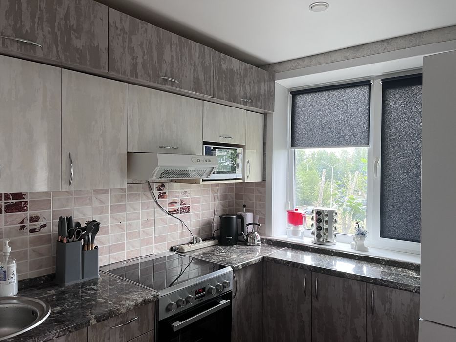 Продам квартиру трехкомнатую