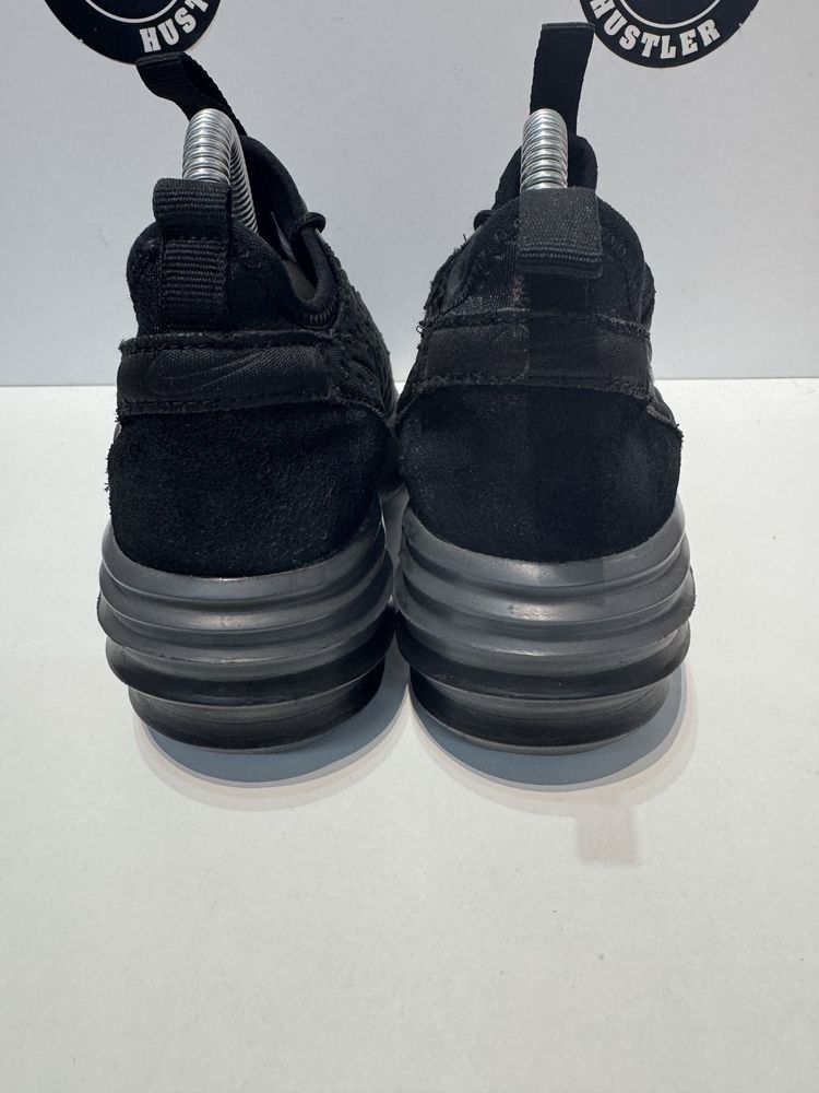Маратонки NIKE LUNAR ELITE SKY .Номер 37.5