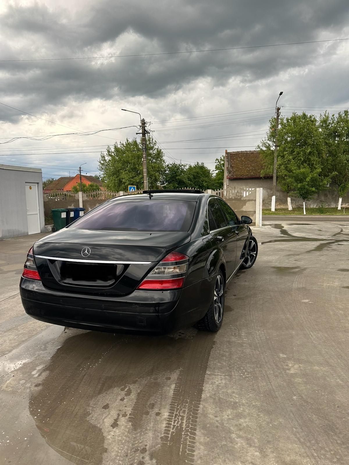 Vând Mercedes S clase