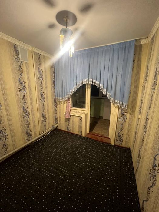 3 xonali kvartira sotiladi