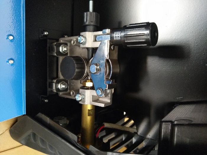 Телоподаващо + Електрожен 250А - МАХ PROFESSIONAL- Телоподаващ Апарат