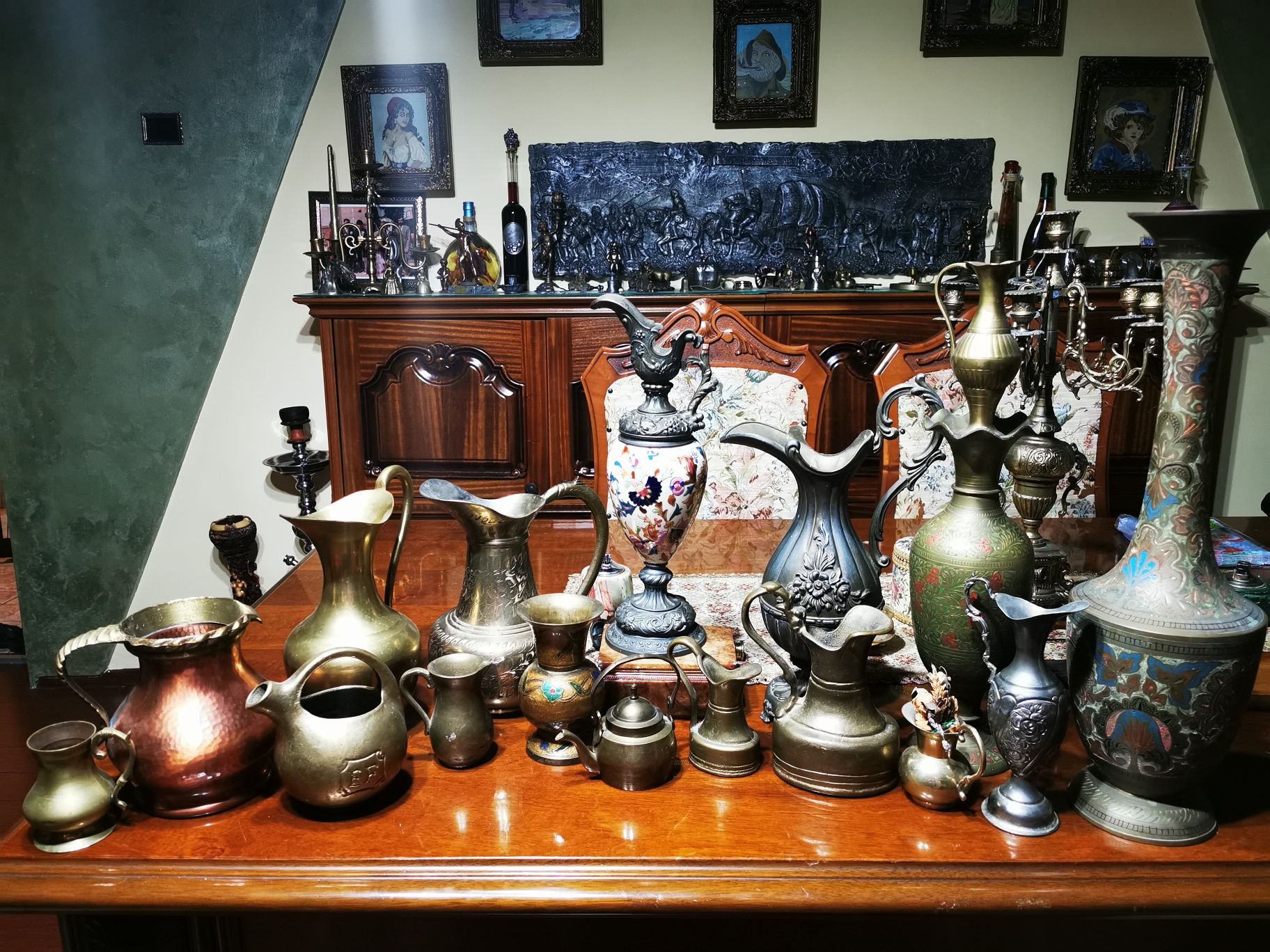 Vand vaza/vaze/carafa/amfora din bronz vintage/vechi diverse modele
