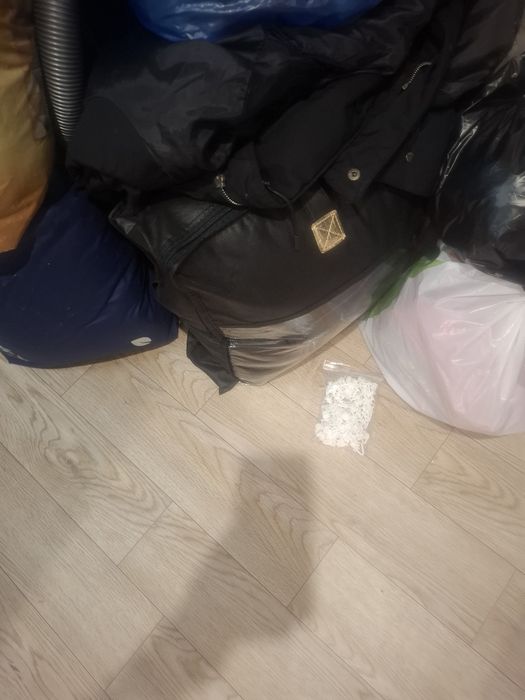 Срочно Отдам подрасковую куртки