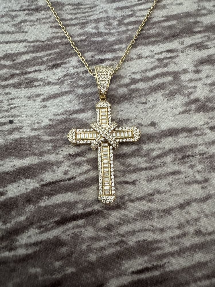 Lant Aur Cruce 14K