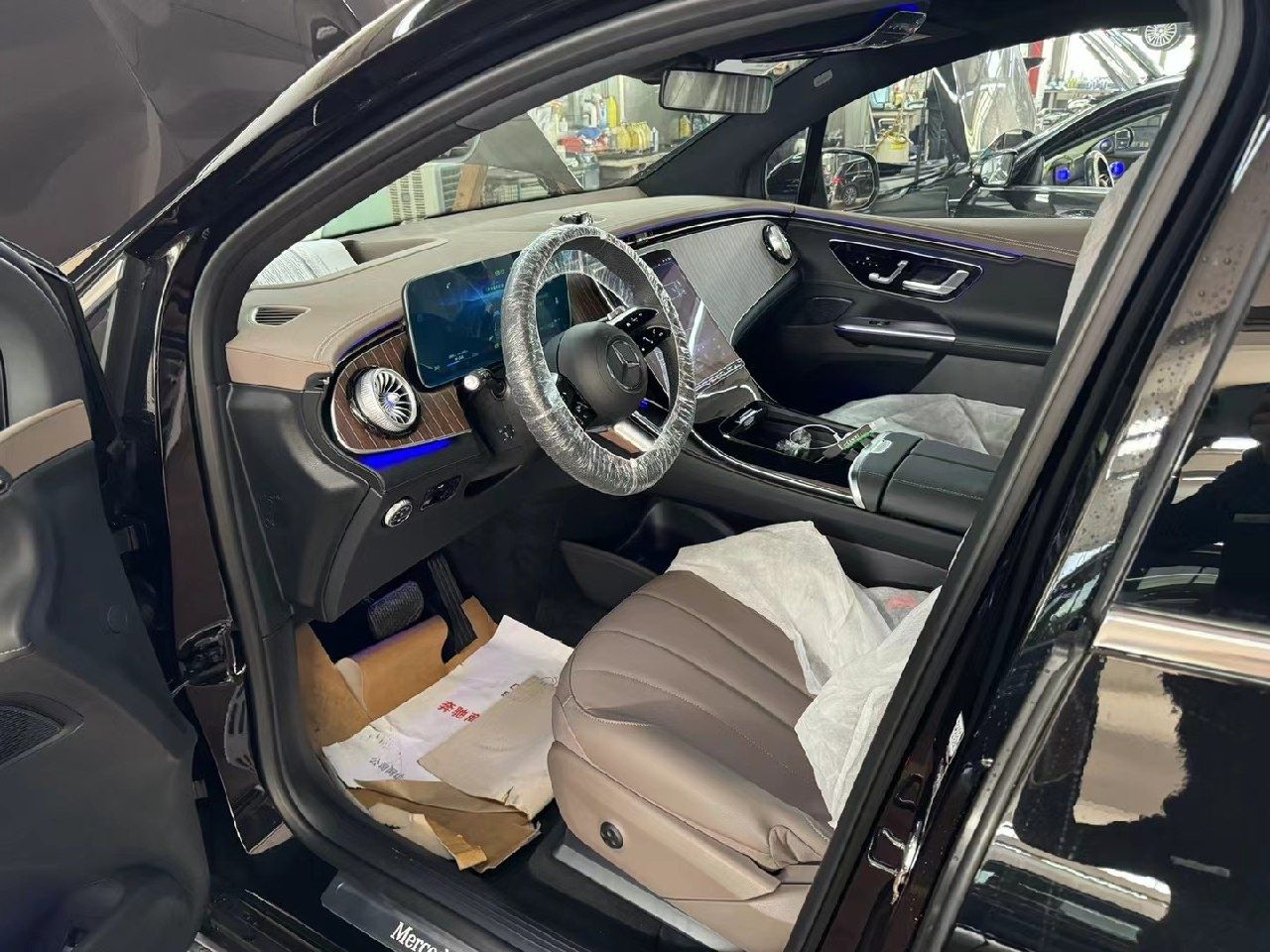 Полики для багажника автомобиля Mercedes Benz EQE 350 SUV 4MATIC