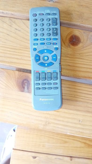 Sistem Home Theatre Panasonic SC-DT 100-pentru cunascatori