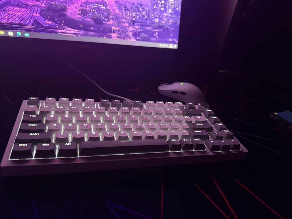 Прлдам пк срочно почти новый