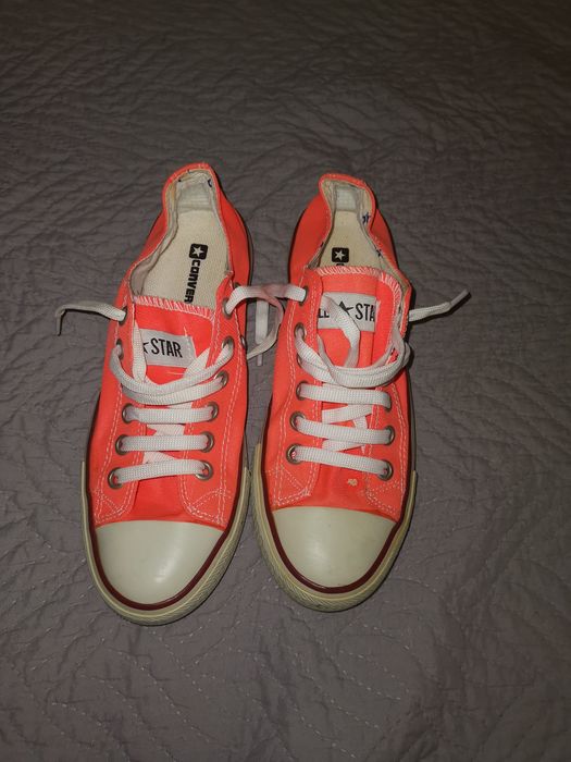 Шок цена намалявам  оригинални маратонки Asics,  Nike ,Convers