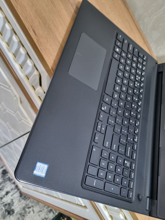 Core i3-7100U/ SSD 120 gb/ ОЗУ 8 gb