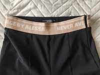 Alessa нов панталон L размер