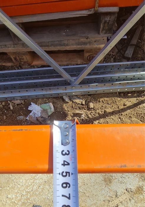 Rafturi metalice