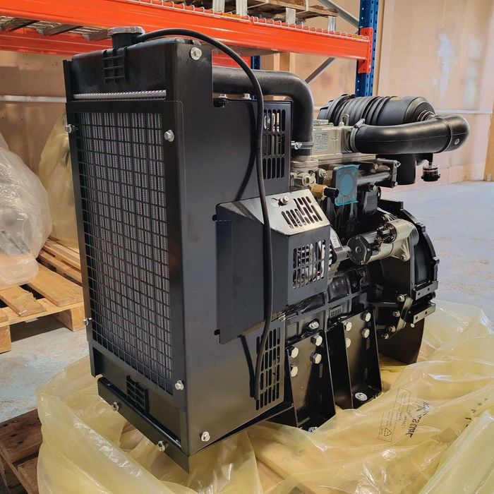 vand motor nou Perkins 404D-22 GN