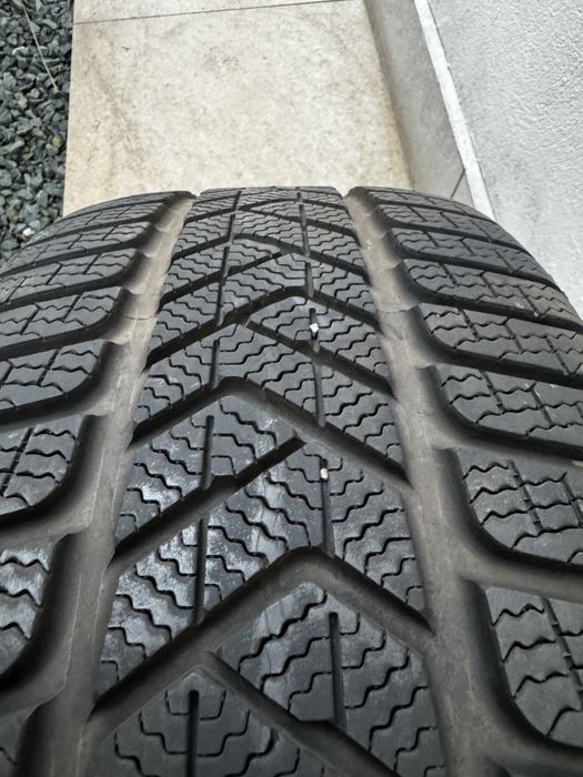 Set anvelope noi 245 40 18 Pirelli Winter SottoZero 3 AO