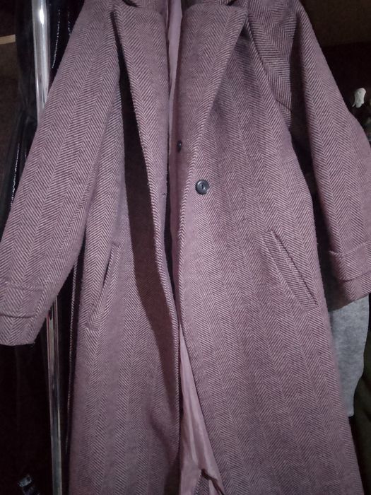 Пальто с ремешком женская модная