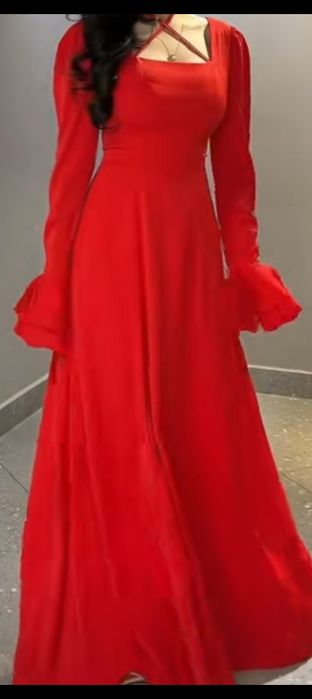 Вечернее элегантное платье