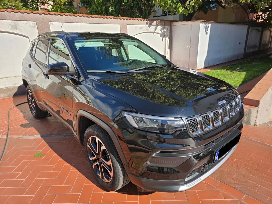 Jeep Compass RATE Garantie 258 CP 4X4 LED Distronic Comenzi Vocale Keyless Camera M