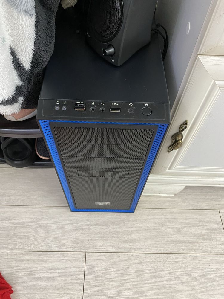 Pc complet gaming/videochat intel core i7 - 10700 +monitor Dell gratis