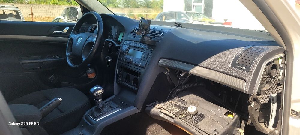 Dezmembrari skoda octavia 2