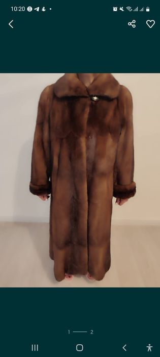 Шуба длинная тёплая!