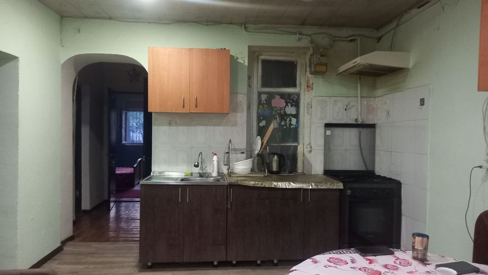 Продаётся Чиланзар Домбрабад. квартира 2/1/2 балкона нет.общ пл 40