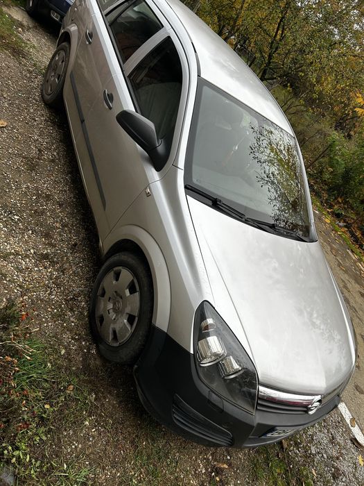 Vând opel astra h
