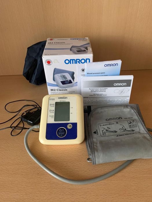 Продам монометр omron.