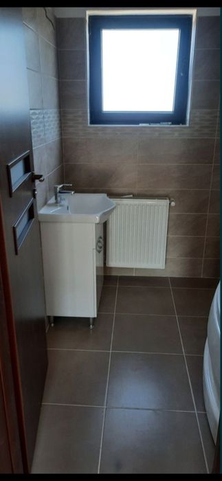 Zugrav, faianțar, particular