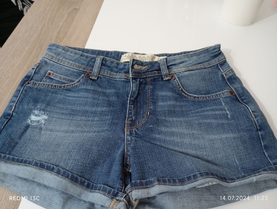 Jeans scurt Zara