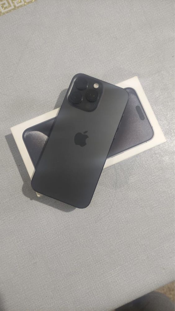 Продам Iphone 15 pro max