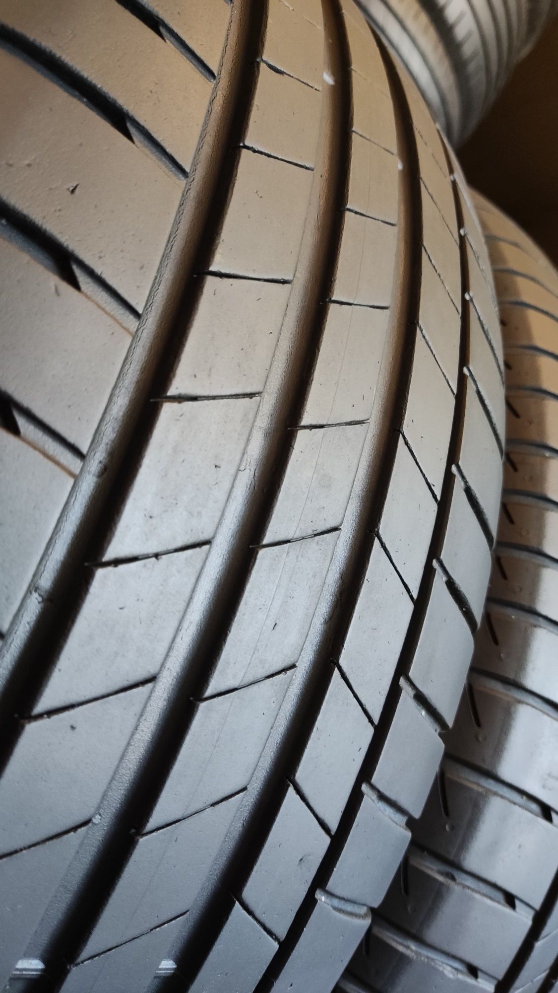 4бр летни гуми 225/55/18 Bridgestone Turanza T005, 6.7мм грайфер
dot50