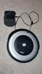 Robotul aspirator iRobot Roomba E5