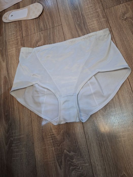 Set chiloti modelatori+bustiera alaptare+sosete