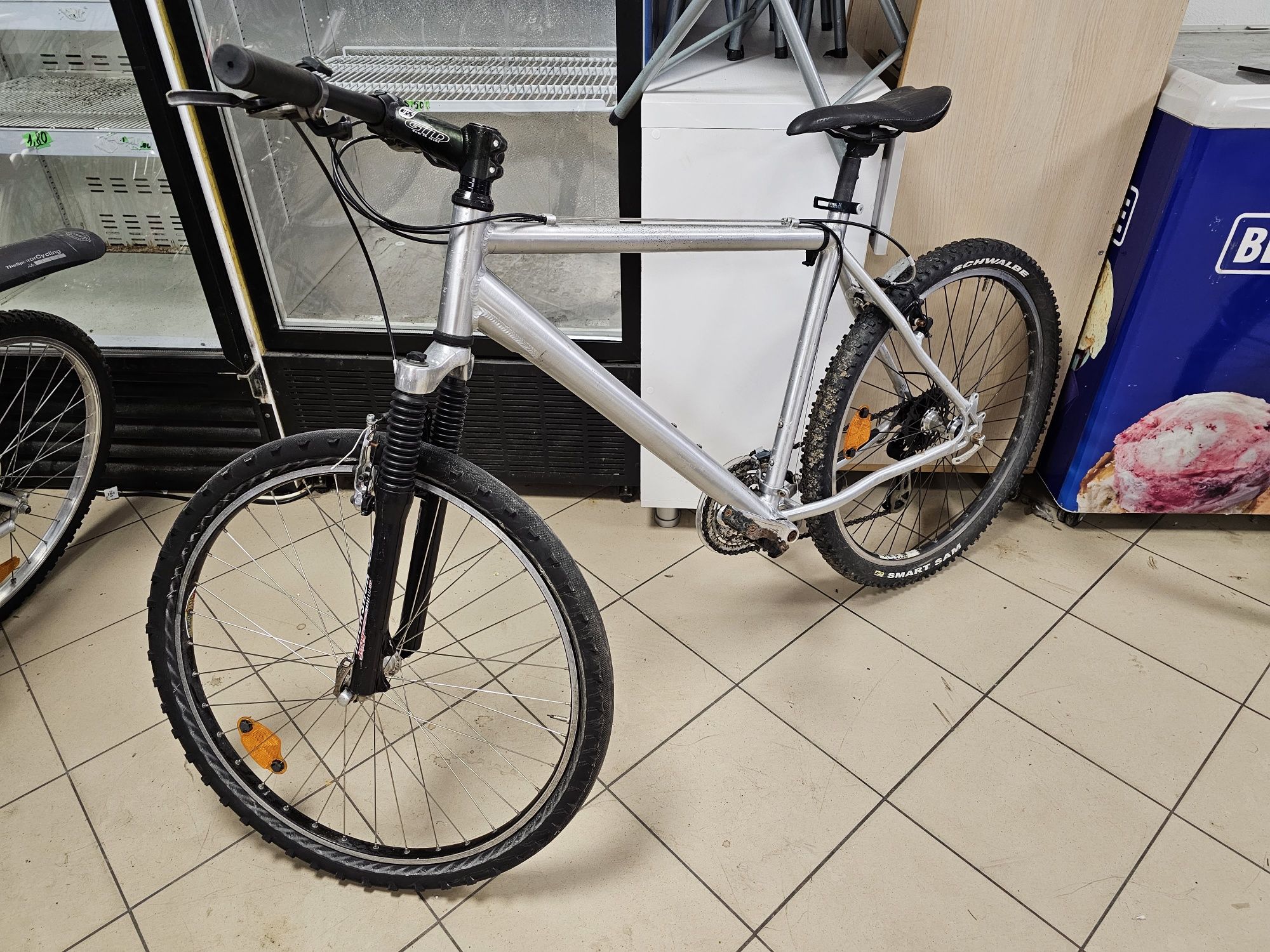 Bicicleta mtb aluminiu ,roti 26 ,suspensie