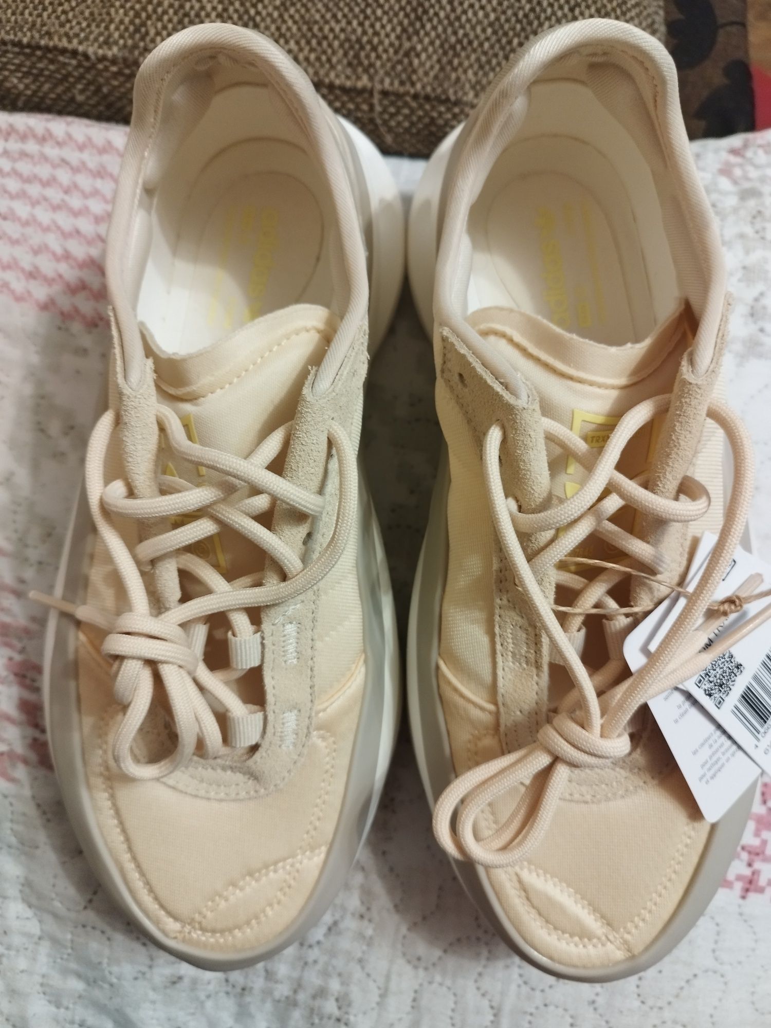 Нови маратонки Adidas 40