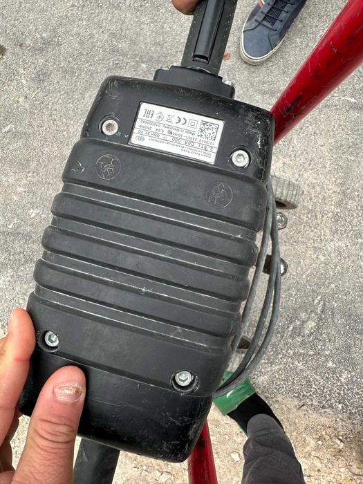 Къртач Bosch електрически шестостен, 2000 W, 62 J, GSH 27 VC