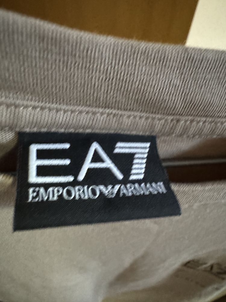 Тениска Emporio Armani oversize Ново!