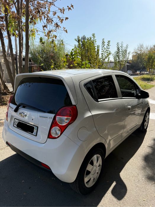 Продатся Spark 1-evro avtomat kraskasi toza