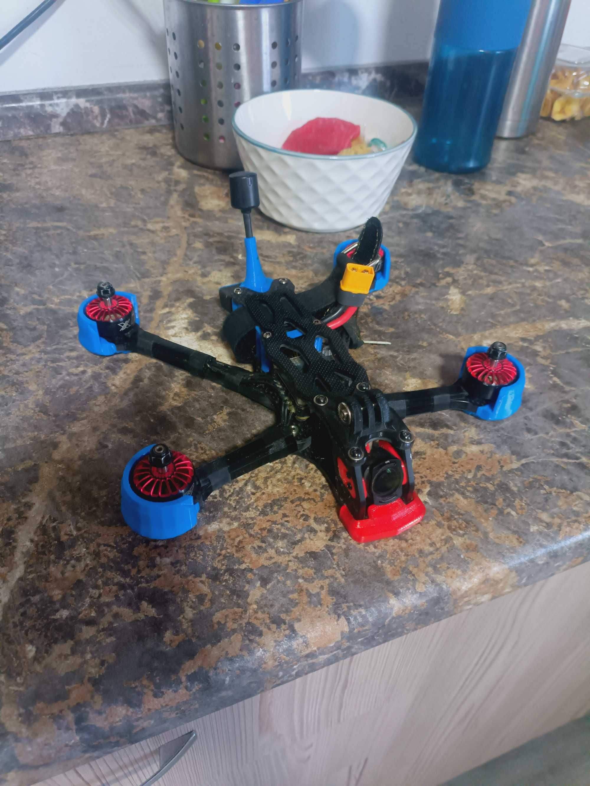 дрон fpv iflight