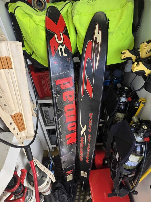 Placa ski nautic slalom