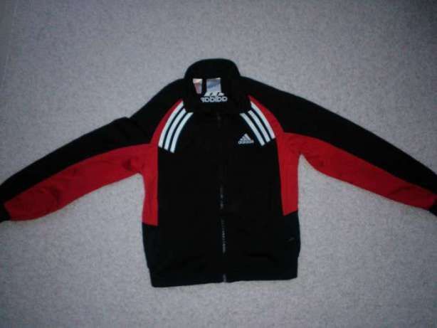 Vand bluza adidas originala,produs calitate import germania.mar.S