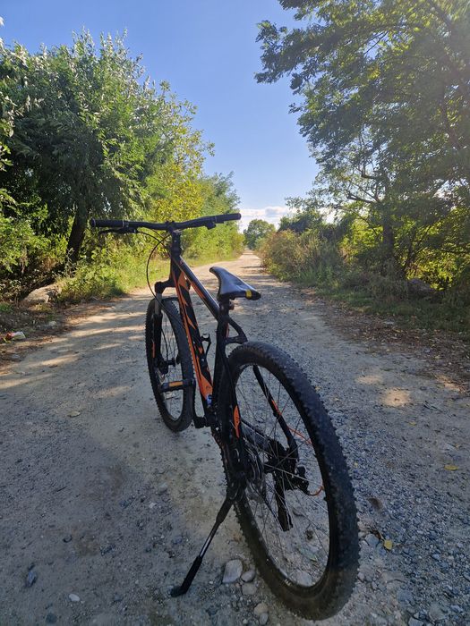 Vând bicicleta ktm cu insigna BMW originala sau schimb cu atv