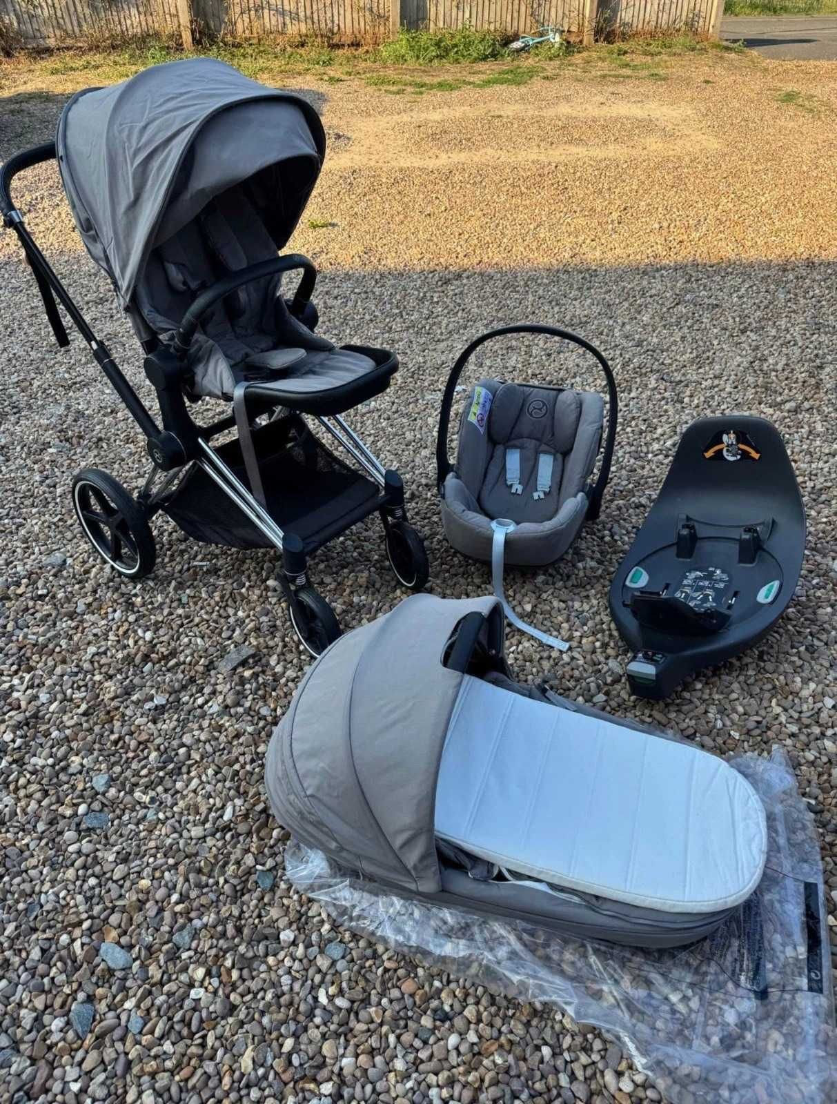 Cybex Priam 4.0 3 в 1 комплект + ISO FIX столче за кола, бебешки кош