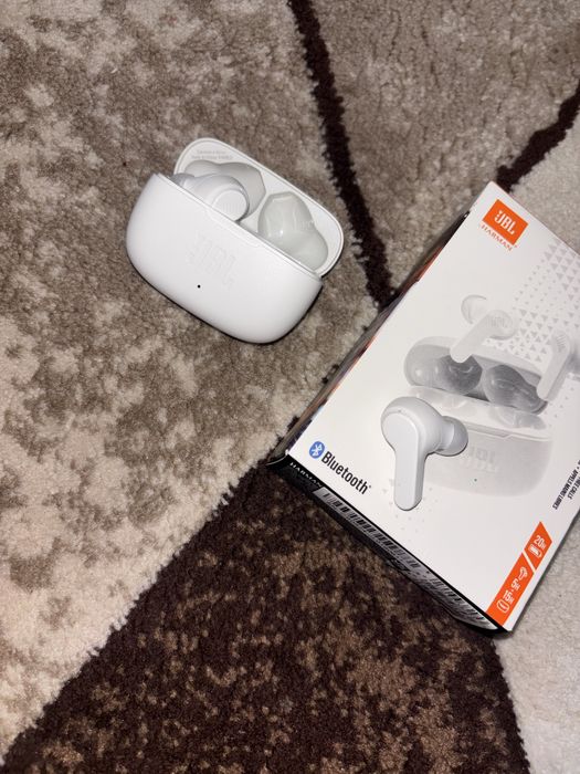 Casti jbl wave 200 wireless